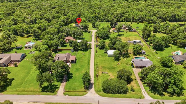 151 Tweedy Lane, Sweeny, TX 77480