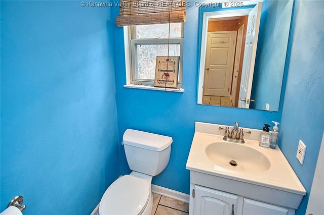 820 Gordon Drive, South Charleston, WV 25303