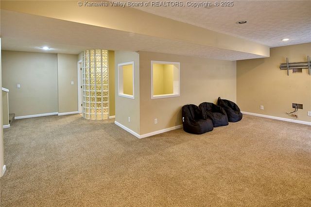 820 Gordon Drive, South Charleston, WV 25303