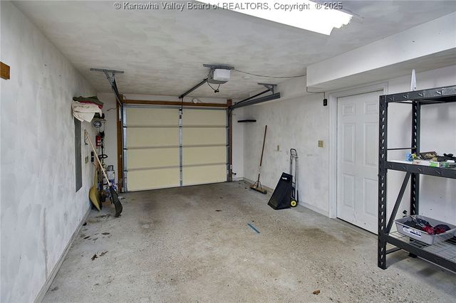 820 Gordon Drive, South Charleston, WV 25303