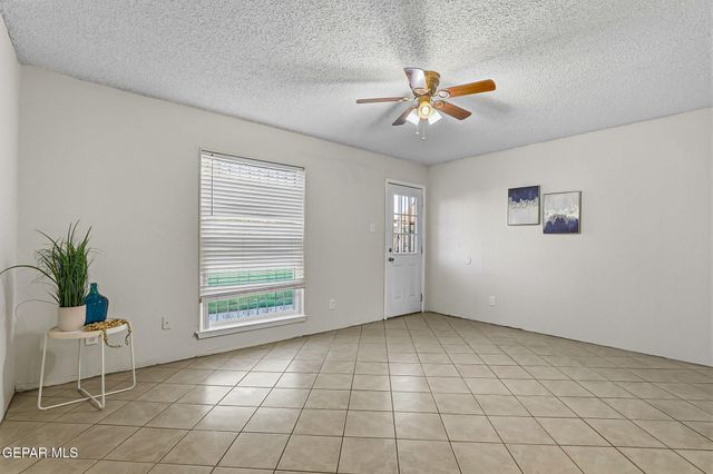 10804 SAPPHIRE Street, El Paso, TX 79924