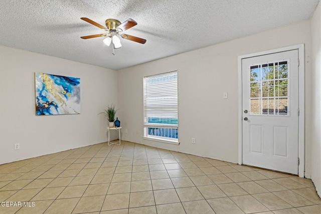 10804 SAPPHIRE Street, El Paso, TX 79924