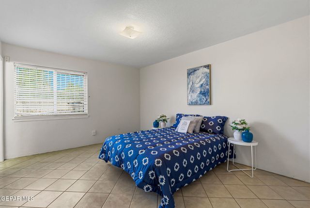 10804 SAPPHIRE Street, El Paso, TX 79924