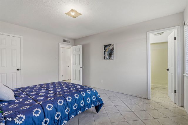 10804 SAPPHIRE Street, El Paso, TX 79924
