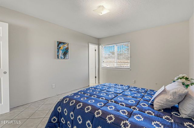 10804 SAPPHIRE Street, El Paso, TX 79924
