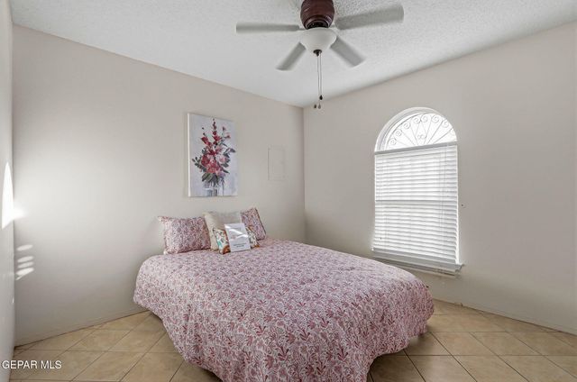 10804 SAPPHIRE Street, El Paso, TX 79924