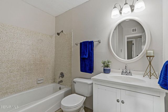 10804 SAPPHIRE Street, El Paso, TX 79924