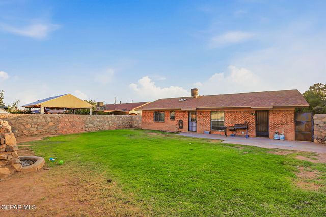10804 SAPPHIRE Street, El Paso, TX 79924