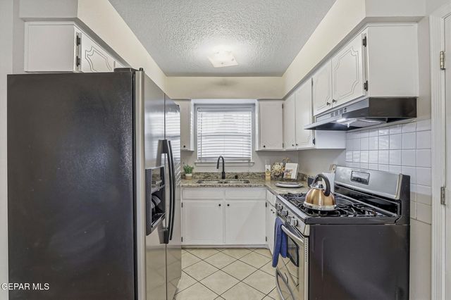 10804 SAPPHIRE Street, El Paso, TX 79924