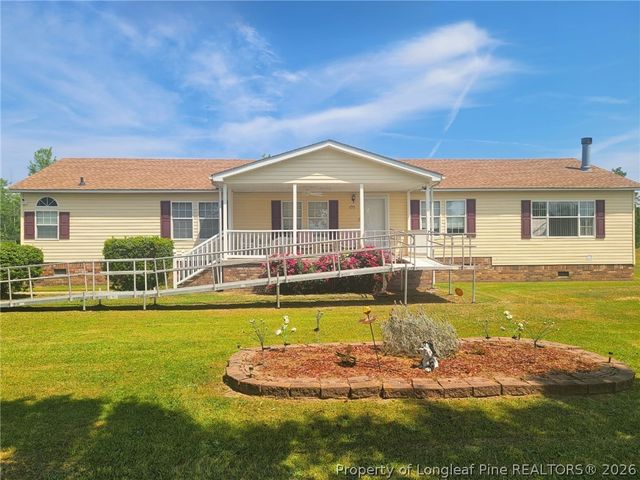 100 L McMillian Road, Raeford, NC 28376