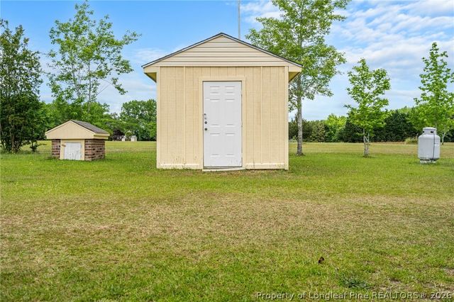 100 L McMillian Road, Raeford, NC 28376