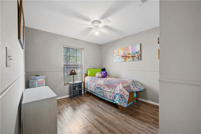 2625 Henrietta Pl, Ingleside, TX 78362