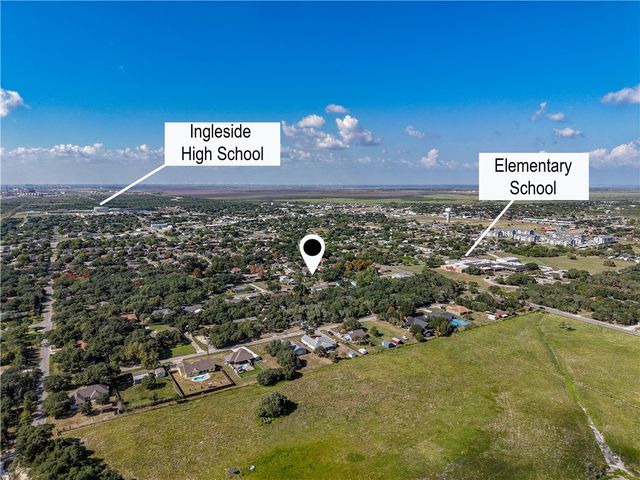 2625 Henrietta Pl, Ingleside, TX 78362
