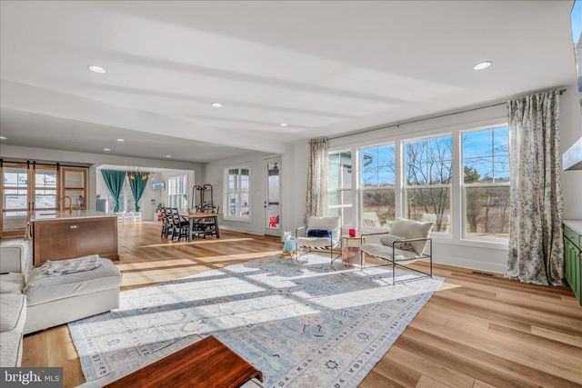 56 JANE WASHINGTON CT, Charles Town, WV 25414