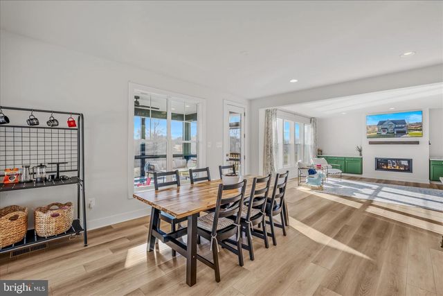 56 JANE WASHINGTON CT, Charles Town, WV 25414