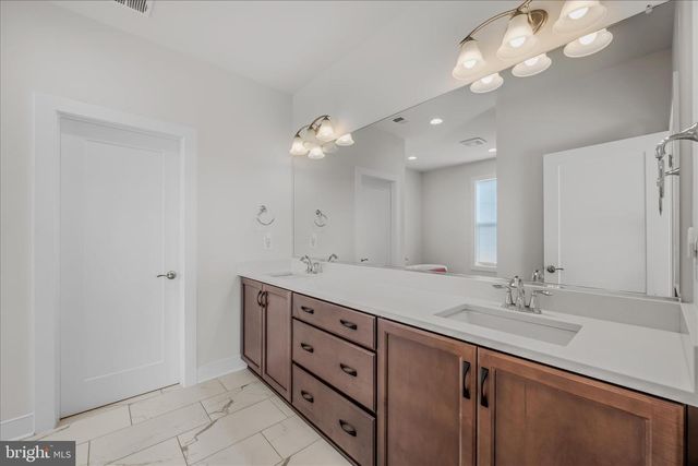 56 JANE WASHINGTON CT, Charles Town, WV 25414