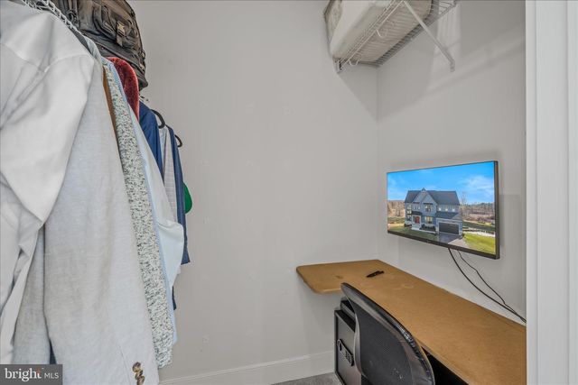 56 JANE WASHINGTON CT, Charles Town, WV 25414