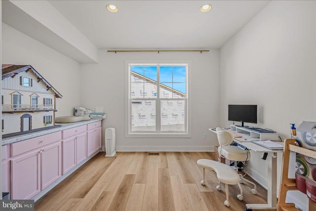 56 JANE WASHINGTON CT, Charles Town, WV 25414