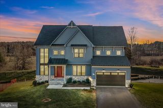 56 JANE WASHINGTON CT, Charles Town, WV 25414