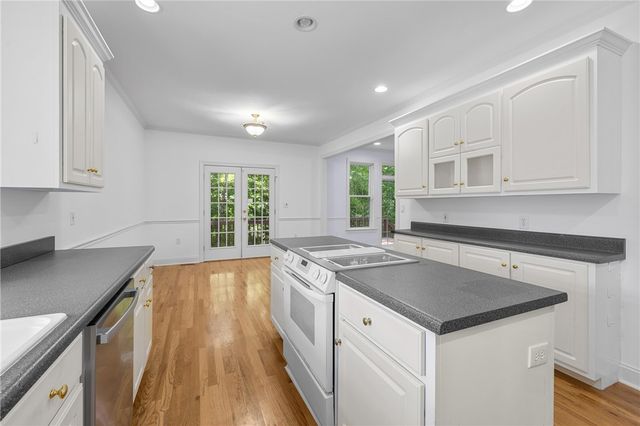 110 Brookstone Way, Central, SC 29630