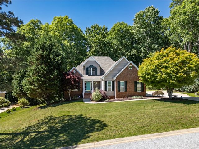 110 Brookstone Way, Central, SC 29630