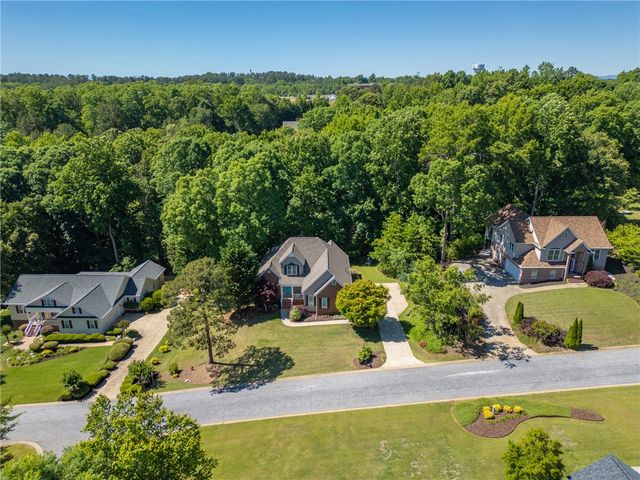 110 Brookstone Way, Central, SC 29630