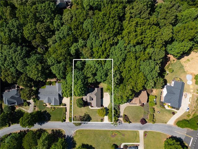 110 Brookstone Way, Central, SC 29630