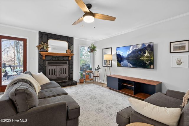 1901 Red Oak Lane, Clayton, NC 27520