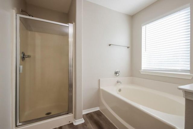 1089 Shadow Glenn Drive, Conroe, TX 77301