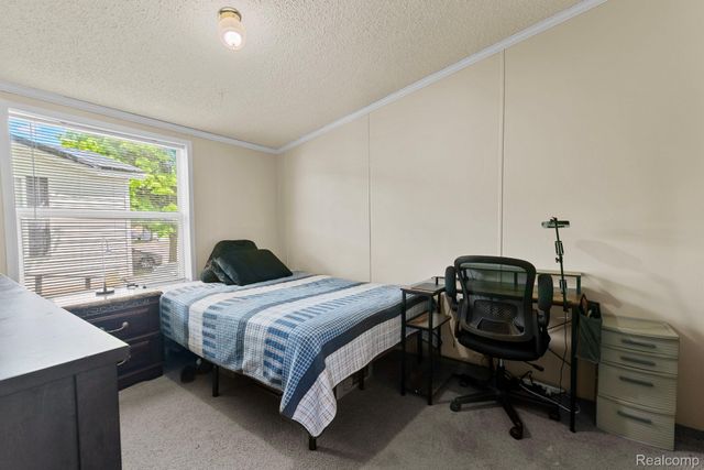 351 North Squirrel Rd 38, Auburn Hills, MI 48326