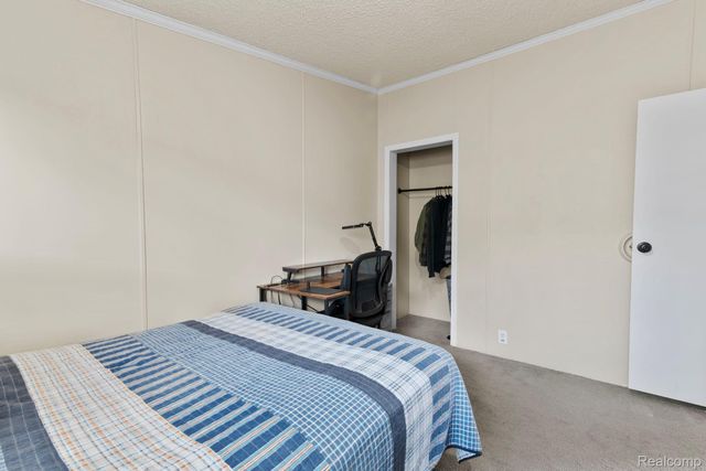 351 North Squirrel Rd 38, Auburn Hills, MI 48326