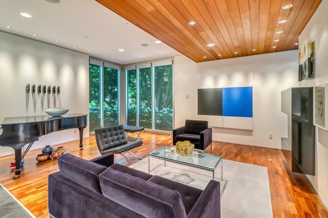 131 49th Avenue E, West Fargo, ND 58078