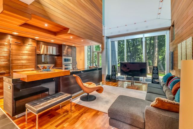 131 49th Avenue E, West Fargo, ND 58078