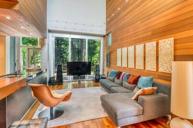 131 49th Avenue E, West Fargo, ND 58078