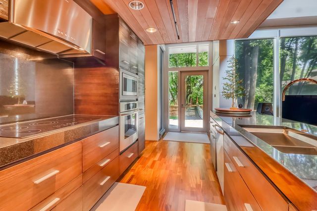 131 49th Avenue E, West Fargo, ND 58078