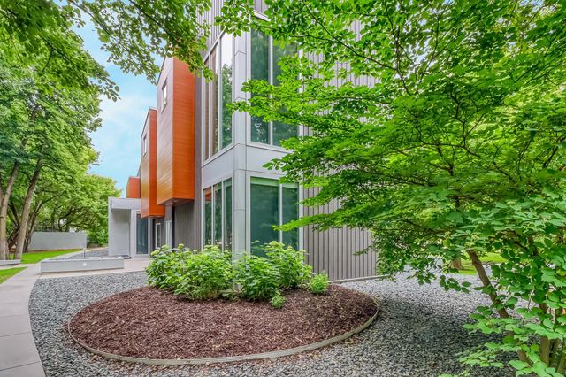 131 49th Avenue E, West Fargo, ND 58078