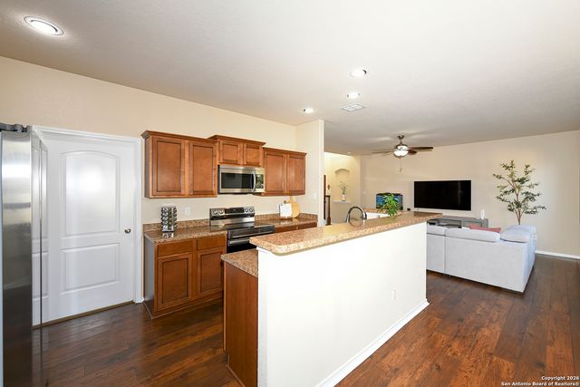 1119 Pinnacle Fls, San Antonio, TX 78260