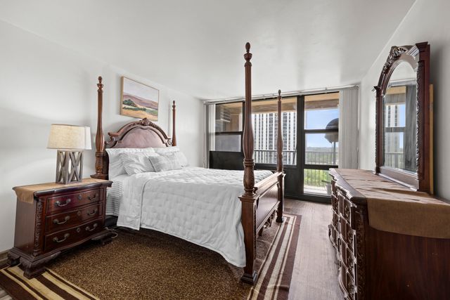 2605 S Indiana Avenue 1007A, Chicago, IL 60616