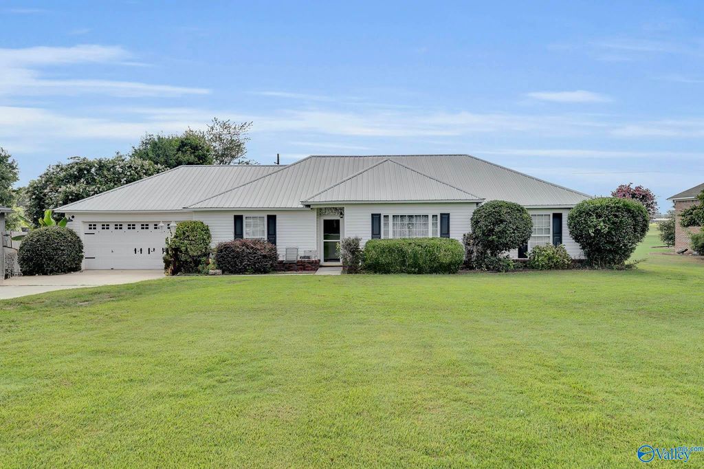 24581 Mooresville Road, Athens, AL 35613