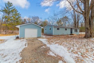 9848 90th Avenue, Morton Twp, MI 49332