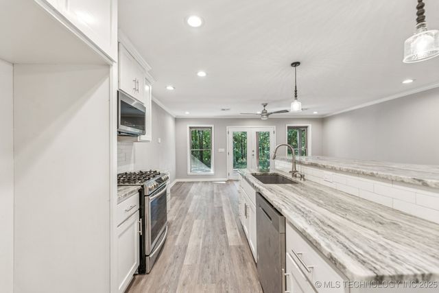 2824 New Prue Road, Sand Springs, OK 74063