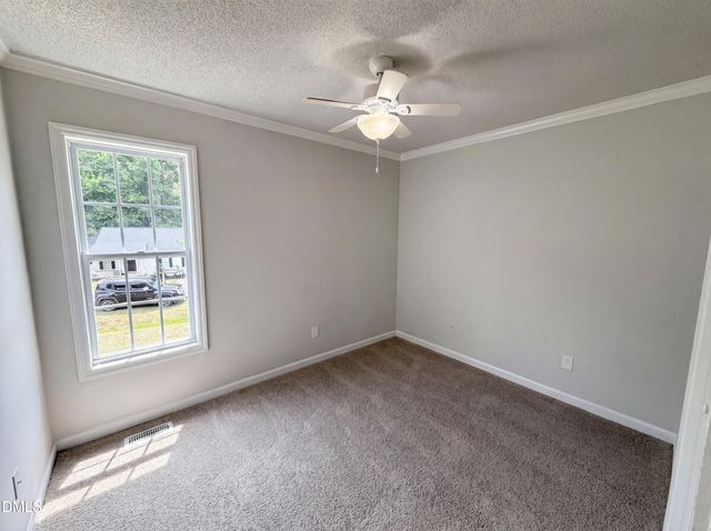 1024 Laurel Leaf Road, Zebulon, NC 27597