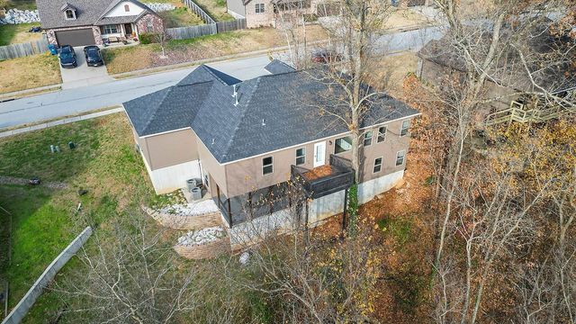 1070 Nemett Circle, Pea Ridge, AR 72751