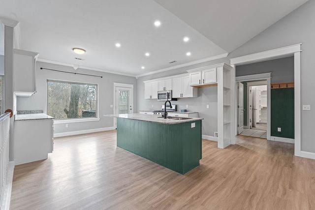 1070 Nemett Circle, Pea Ridge, AR 72751