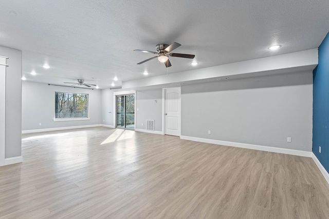 1070 Nemett Circle, Pea Ridge, AR 72751