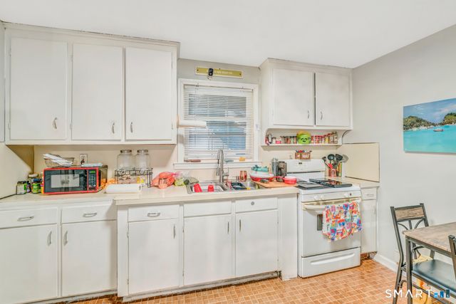 29 Landry Street, Bristol, CT 06010