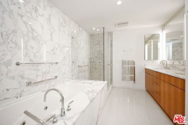 1 W Century Drive 10D, Los Angeles, CA 90067