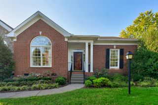 5601 Cloverland Dr Apt 122, Brentwood, TN 37027