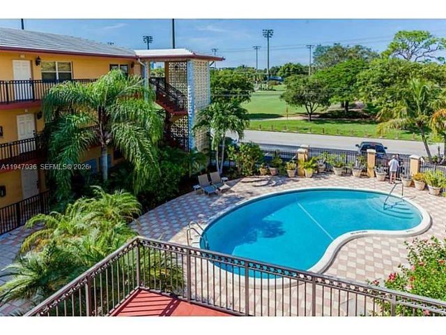 744 NE 14th Ave 11, Fort Lauderdale, FL 33304