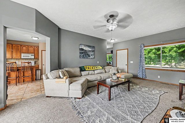 13507 S 33 Street, Bellevue, NE 68123